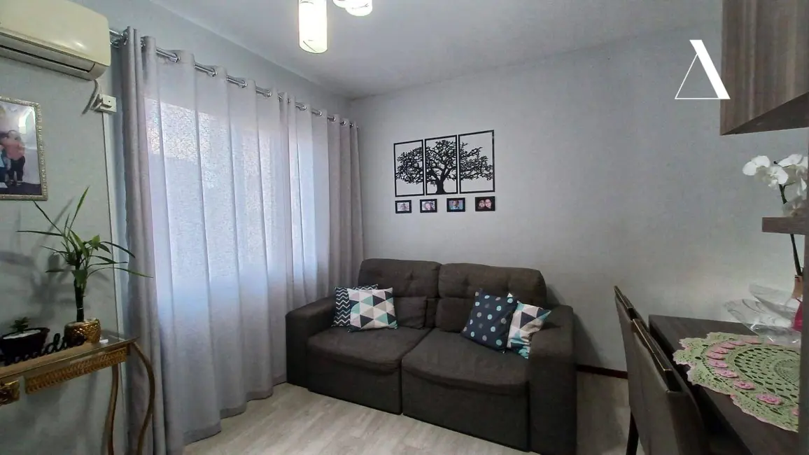 Foto 3 de Apartamento com 3 quartos à venda, 62m2 em Parque Guarani, Joinville - SC