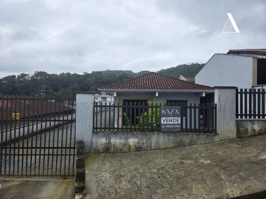Foto 2 de Casa com 2 quartos à venda, 364m2 em Parque Guarani, Joinville - SC