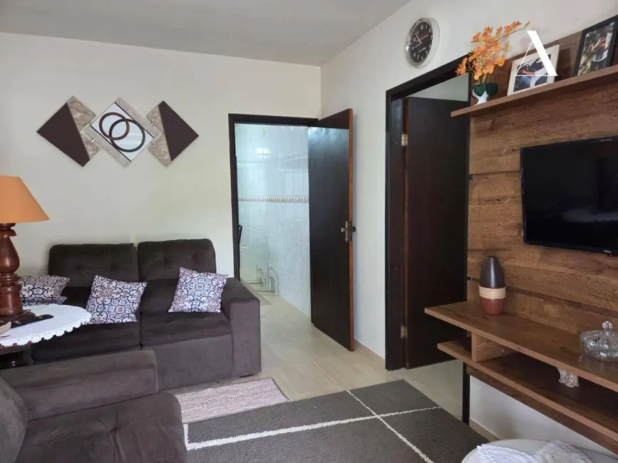 Foto 3 de Casa com 2 quartos à venda, 364m2 em Parque Guarani, Joinville - SC