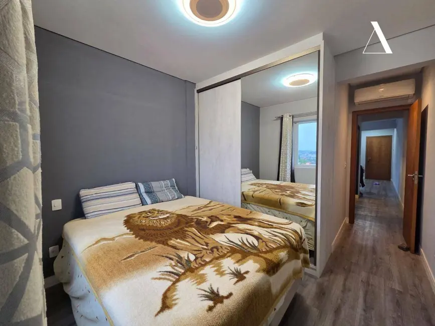 Foto 8 de Apartamento com 2 quartos à venda, 82m2 em Floresta, Joinville - SC