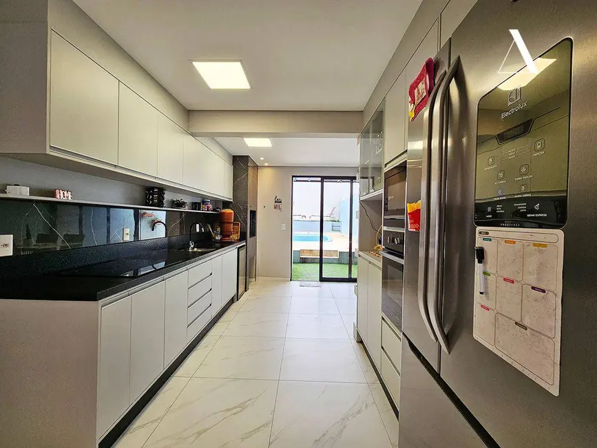 Foto 5 de Casa com 3 quartos à venda, 136m2 em Iririú, Joinville - SC