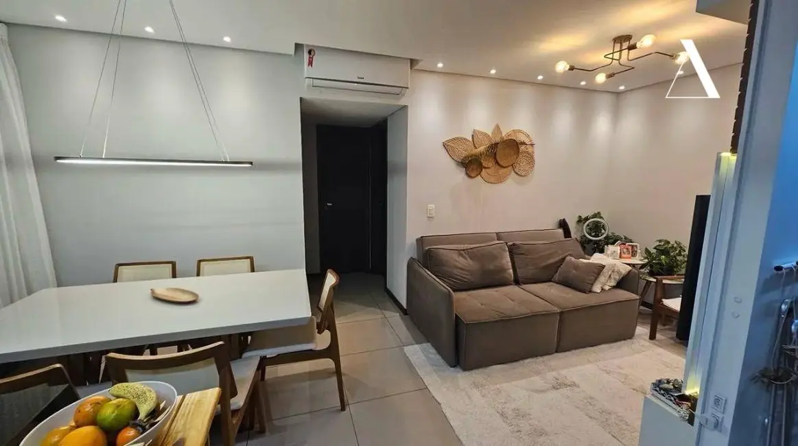 Foto 3 de Apartamento com 2 quartos à venda, 66m2 em Anita Garibaldi, Joinville - SC