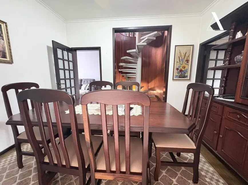 Casa com 4 quartos à venda, 480m2 em Costa e Silva, Joinville - SC - imagem 7 Foto 7 de Casa com 4 quartos à venda, 480m2 em Costa e Silva, Joinville - SC