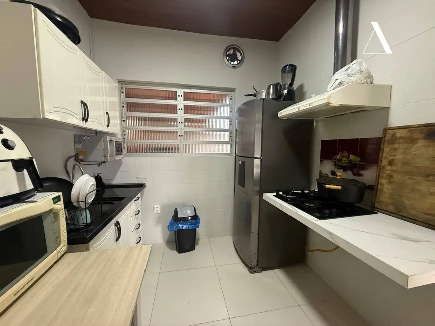 Foto 8 de Casa com 4 quartos à venda, 242m2 em América, Joinville - SC
