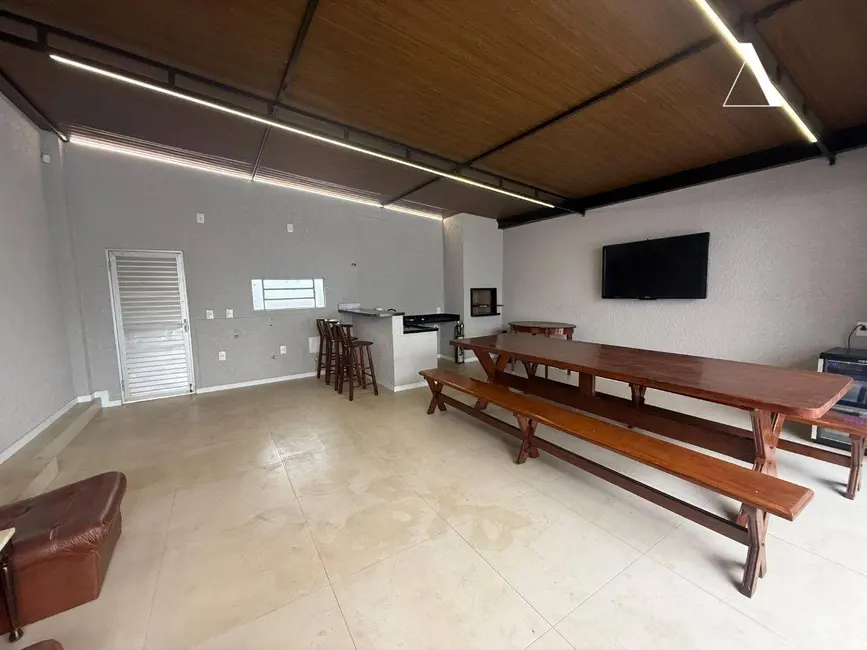 Foto 9 de Casa com 4 quartos à venda, 242m2 em América, Joinville - SC