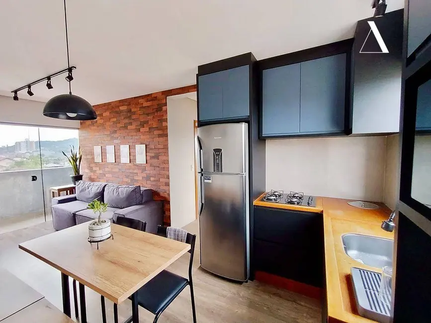 Foto 3 de Apartamento com 2 quartos à venda, 77m2 em Iririú, Joinville - SC