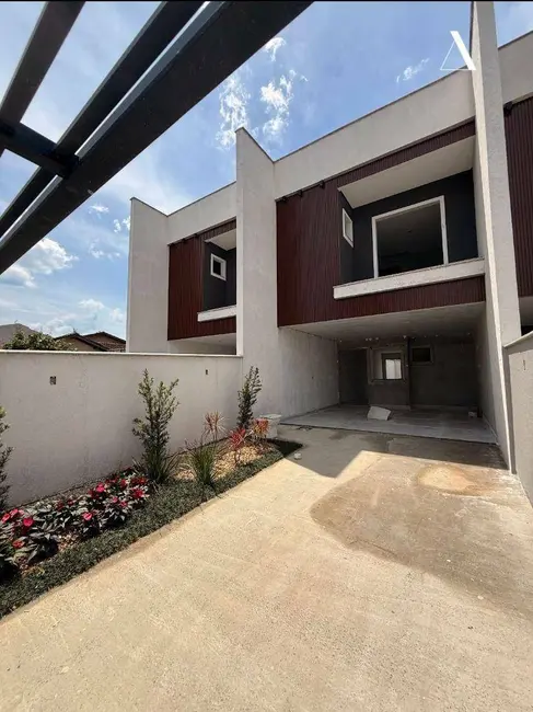 Casa com 3 quartos à venda, 120m2 em Glória, Joinville - SC - imagem 1 Foto 1 de Casa com 3 quartos à venda, 120m2 em Glória, Joinville - SC