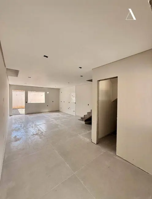 Casa com 3 quartos à venda, 120m2 em Glória, Joinville - SC - imagem 5 Foto 5 de Casa com 3 quartos à venda, 120m2 em Glória, Joinville - SC