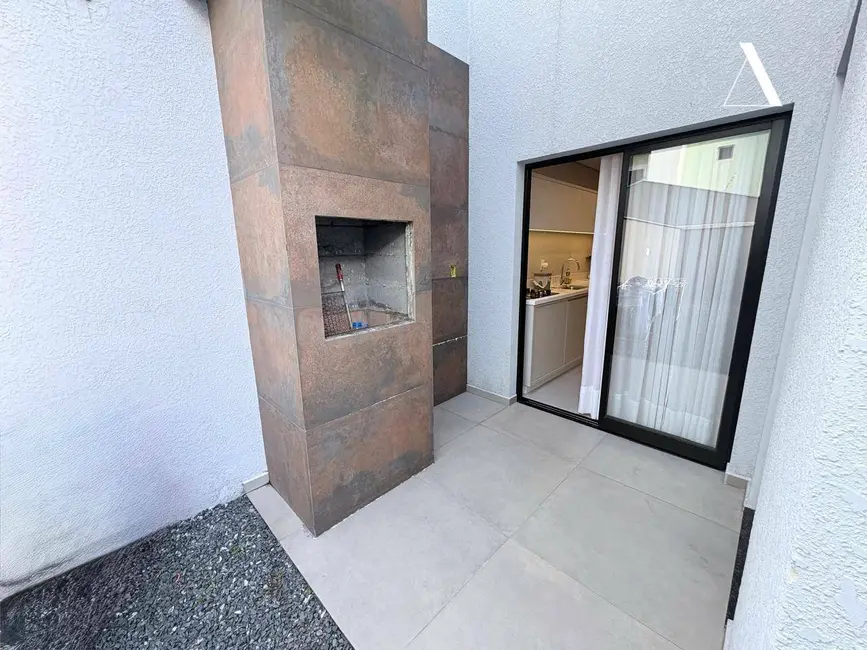 Foto 8 de Casa com 3 quartos à venda, 119m2 em Santo Antônio, Joinville - SC