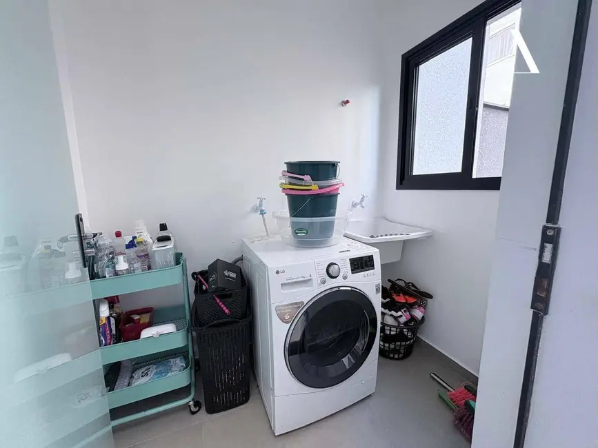 Foto 7 de Casa com 3 quartos à venda, 119m2 em Santo Antônio, Joinville - SC