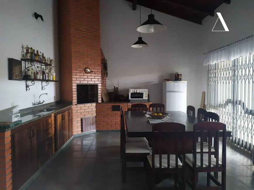 Casa de Condomínio com 3 quartos à venda, 145m2 em Jardim Iririú, Joinville - SC - imagem 7 Foto 7 de Casa de Condomínio com 3 quartos à venda, 145m2 em Jardim Iririú, Joinville - SC