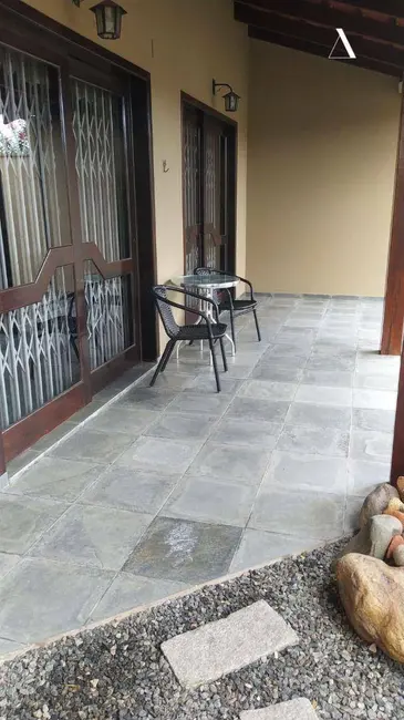 Casa de Condomínio com 3 quartos à venda, 145m2 em Jardim Iririú, Joinville - SC - imagem 4 Foto 4 de Casa de Condomínio com 3 quartos à venda, 145m2 em Jardim Iririú, Joinville - SC