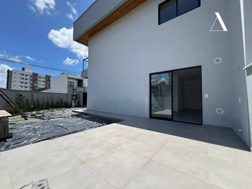 Foto 2 de Casa de Condomínio com 3 quartos à venda, 168m2 em Costa e Silva, Joinville - SC