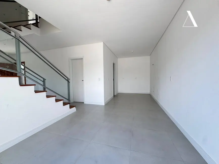 Foto 4 de Casa de Condomínio com 3 quartos à venda, 168m2 em Costa e Silva, Joinville - SC