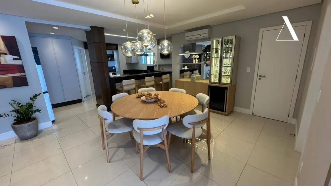 Foto 3 de Apartamento com 3 quartos à venda, 184m2 em América, Joinville - SC