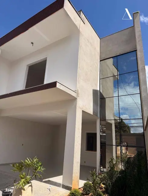 Foto 6 de Casa com 3 quartos à venda, 270m2 em Saguaçu, Joinville - SC