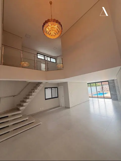 Foto 5 de Casa com 3 quartos à venda, 270m2 em Saguaçu, Joinville - SC