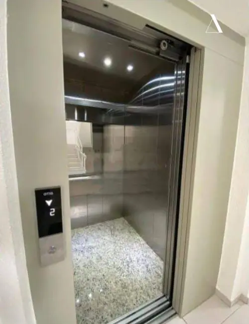 Foto 2 de Apartamento com 2 quartos à venda, 81m2 em Petrópolis, Joinville - SC