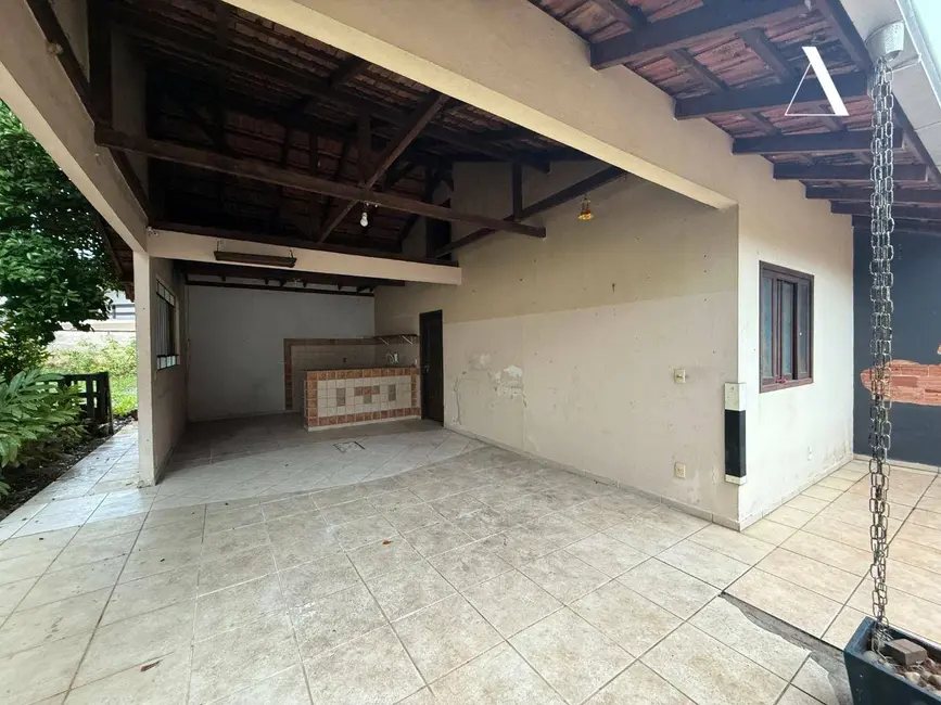 Foto 5 de Casa com 4 quartos à venda, 621m2 em Iririú, Joinville - SC