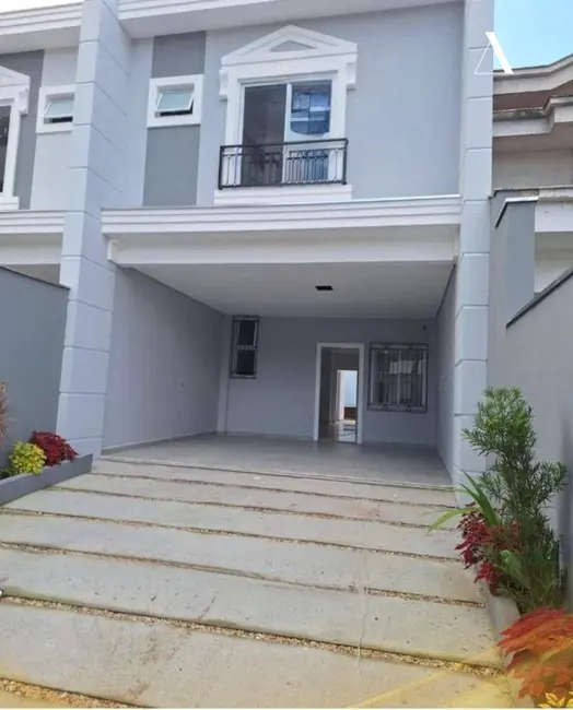 Foto 1 de Casa de Condomínio com 3 quartos à venda, 200m2 em Atiradores, Joinville - SC