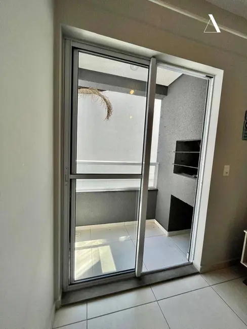 Foto 3 de Apartamento com 2 quartos à venda, 47m2 em Costa e Silva, Joinville - SC