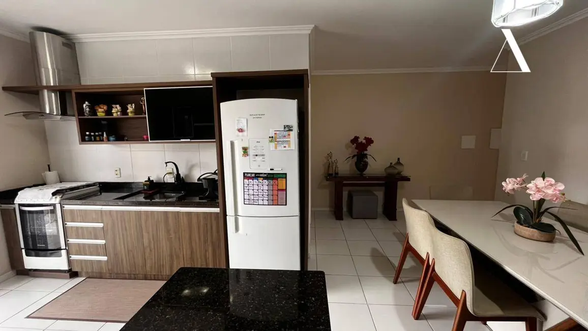 Foto 7 de Casa com 4 quartos à venda, 570m2 em São Marcos, Joinville - SC