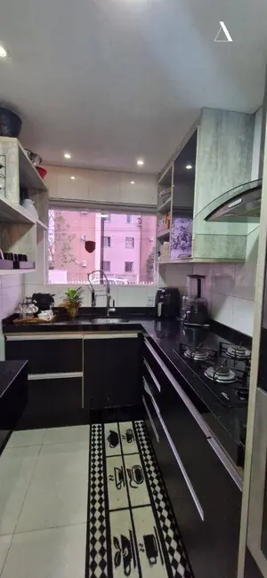 Foto 2 de Casa de Condomínio com 3 quartos à venda, 223m2 em Costa e Silva, Joinville - SC