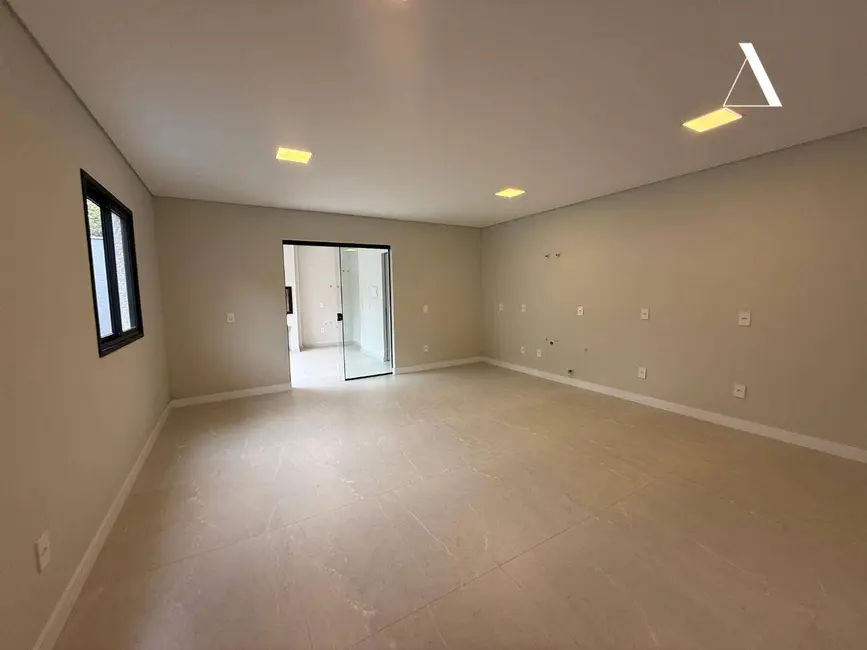 Casa de Condomínio com 3 quartos à venda, 199m2 em América, Joinville - SC - imagem 6 Foto 6 de Casa de Condomínio com 3 quartos à venda, 199m2 em América, Joinville - SC