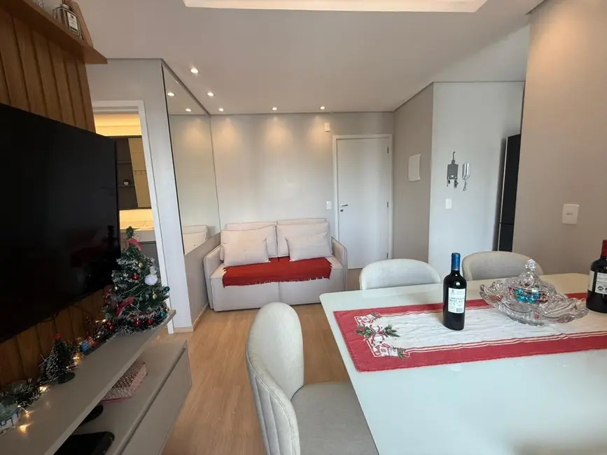 Foto 2 de Apartamento com 2 quartos à venda, 52m2 em Bucarein, Joinville - SC