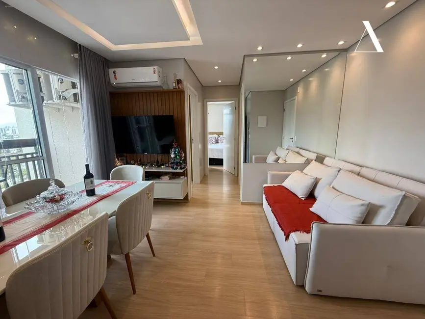 Foto 5 de Apartamento com 2 quartos à venda, 52m2 em Bucarein, Joinville - SC