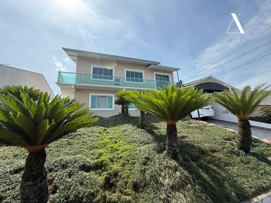 Foto 1 de Casa com 3 quartos à venda, 420m2 em Petrópolis, Joinville - SC