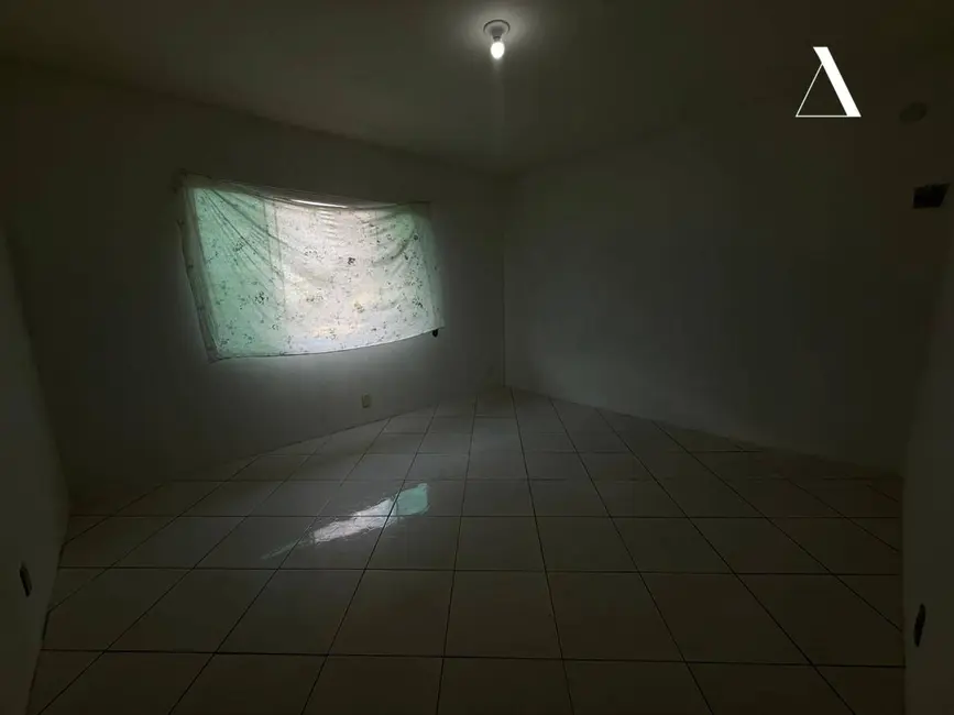 Foto 9 de Casa com 3 quartos à venda, 420m2 em Petrópolis, Joinville - SC