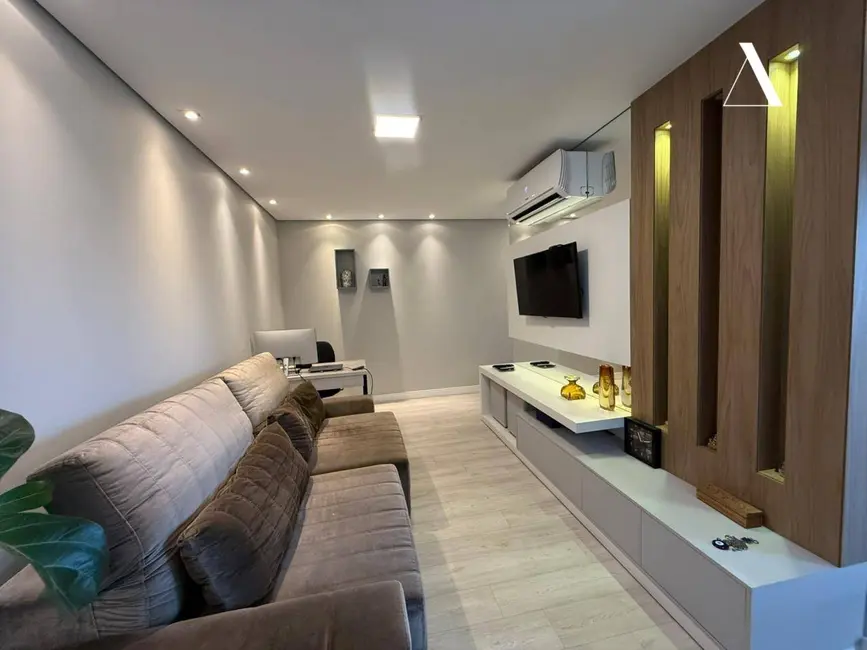 Foto 3 de Apartamento com 2 quartos à venda, 99m2 em Anita Garibaldi, Joinville - SC