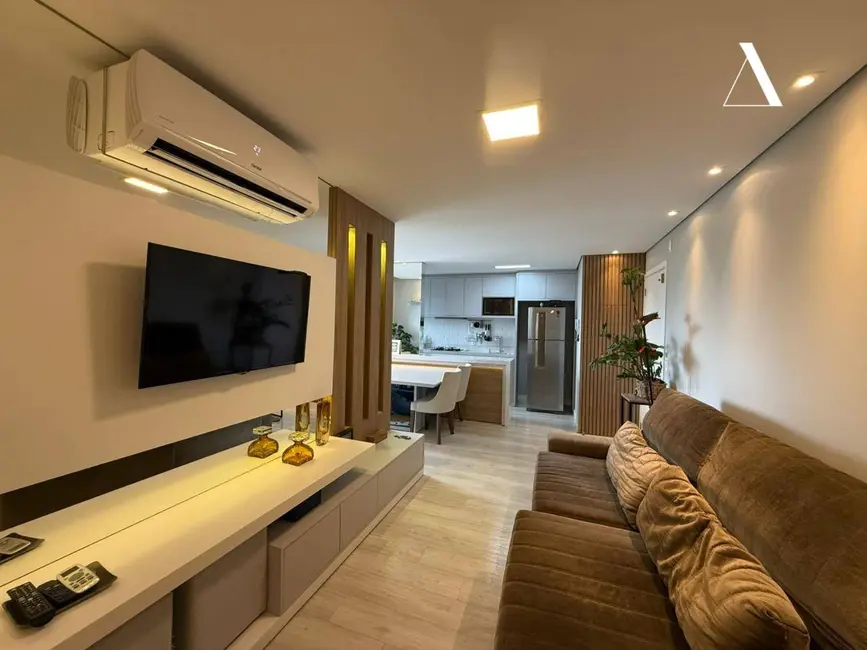 Foto 2 de Apartamento com 2 quartos à venda, 99m2 em Anita Garibaldi, Joinville - SC