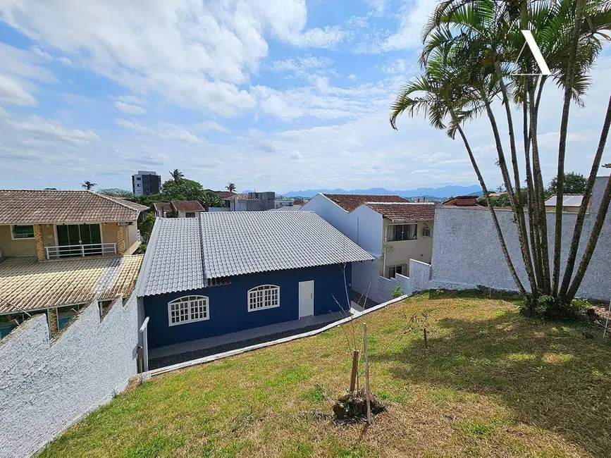Casa com 3 quartos à venda, 466m2 em Guanabara, Joinville - SC - imagem 3 Foto 3 de Casa com 3 quartos à venda, 466m2 em Guanabara, Joinville - SC