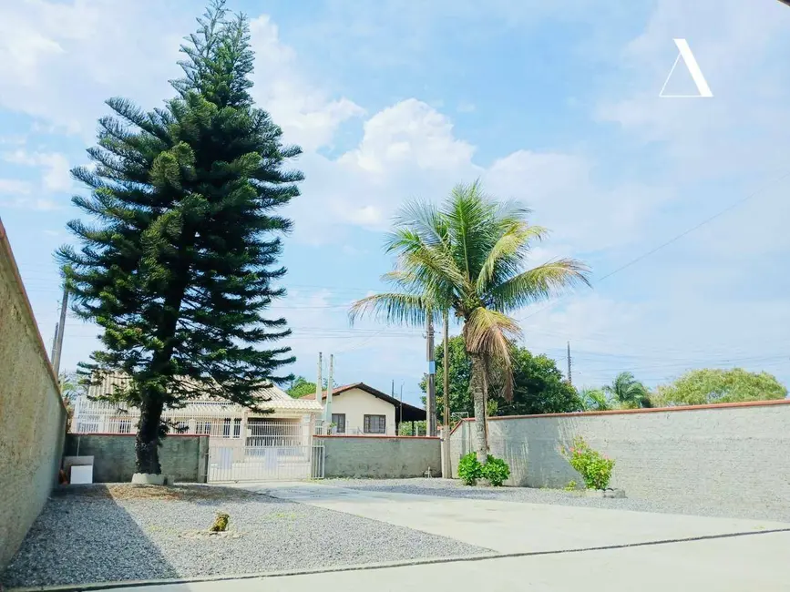 Foto 2 de Casa com 4 quartos à venda, 360m2 em Balneario Barra Do Sul - SC