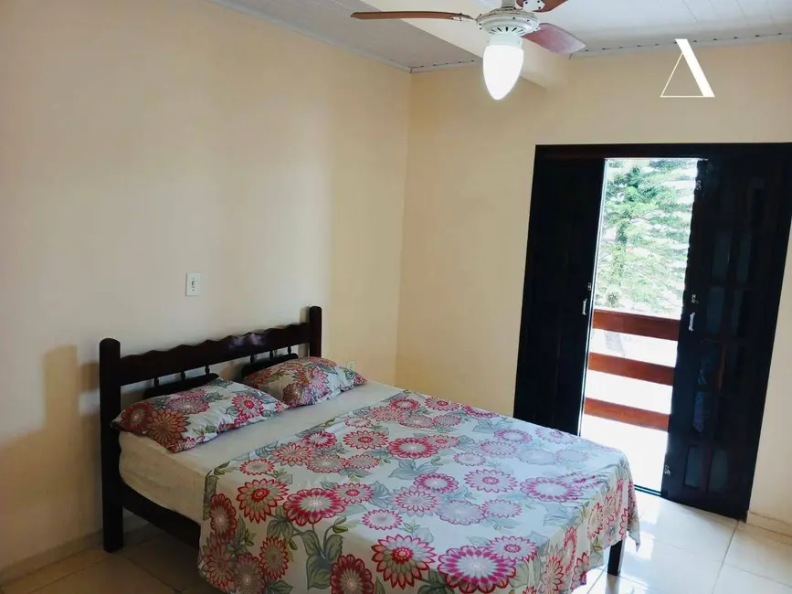 Foto 4 de Casa com 4 quartos à venda, 360m2 em Balneario Barra Do Sul - SC