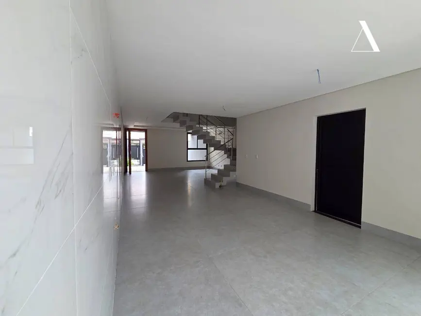 Foto 6 de Casa de Condomínio com 4 quartos à venda, 180m2 em América, Joinville - SC