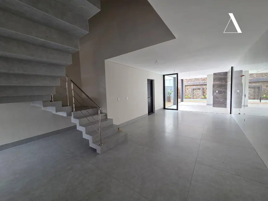 Foto 5 de Casa de Condomínio com 4 quartos à venda, 180m2 em América, Joinville - SC