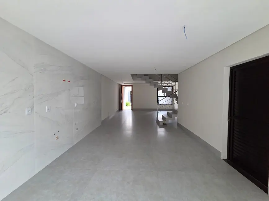 Foto 7 de Casa de Condomínio com 4 quartos à venda, 180m2 em América, Joinville - SC