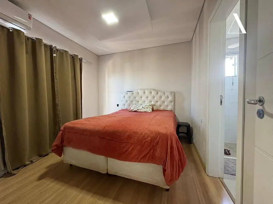 Apartamento com 3 quartos à venda, 92m2 em Boa Vista, Joinville - SC - imagem 6 Foto 6 de Apartamento com 3 quartos à venda, 92m2 em Boa Vista, Joinville - SC