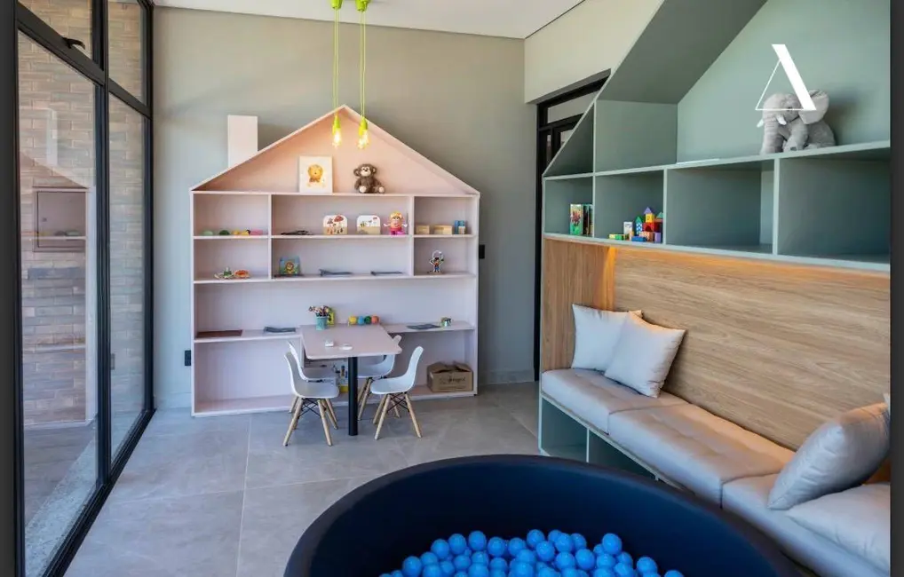 Terreno / Lote à venda, 200m2 em Espinheiros, Joinville - SC - imagem 8 Foto 8 de Terreno / Lote à venda, 200m2 em Espinheiros, Joinville - SC