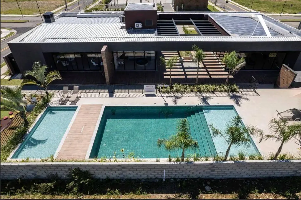 Terreno / Lote à venda, 200m2 em Espinheiros, Joinville - SC - imagem 2 Foto 2 de Terreno / Lote à venda, 200m2 em Espinheiros, Joinville - SC