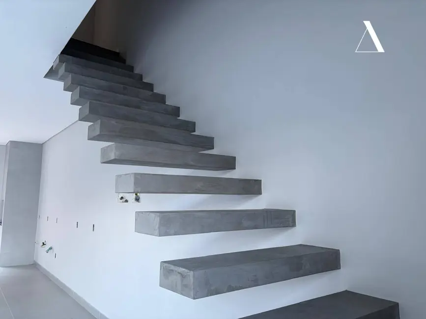 Casa de Condomínio com 3 quartos à venda, 180m2 em Jardim Sofia, Joinville - SC - imagem 4 Foto 4 de Casa de Condomínio com 3 quartos à venda, 180m2 em Jardim Sofia, Joinville - SC
