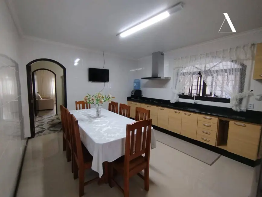 Foto 9 de Casa com 3 quartos à venda, 360m2 em Jardim Iririú, Joinville - SC