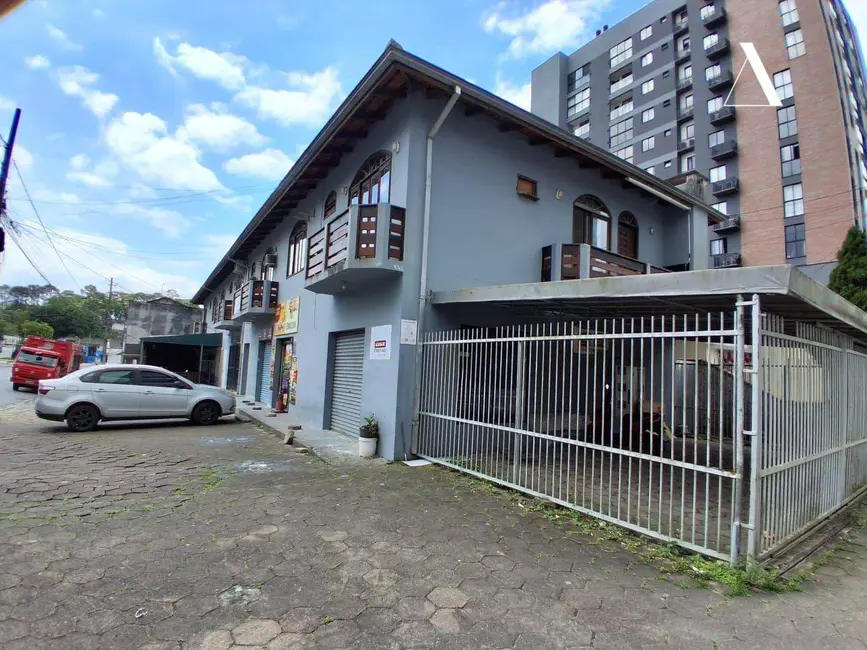 Foto 3 de Sobrado à venda, 585m2 em Anita Garibaldi, Joinville - SC