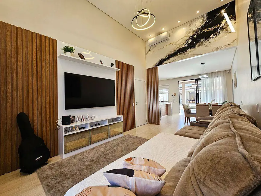 Foto 7 de Casa com 4 quartos à venda, 518m2 em Glória, Joinville - SC