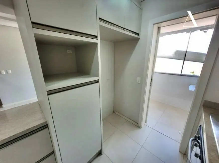 Foto 5 de Apartamento com 3 quartos à venda, 84m2 em Bom Retiro, Joinville - SC