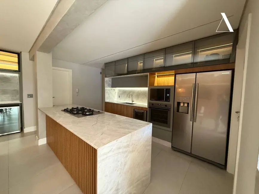 Foto 2 de Apartamento com 3 quartos à venda e para alugar, 240m2 em Anita Garibaldi, Joinville - SC