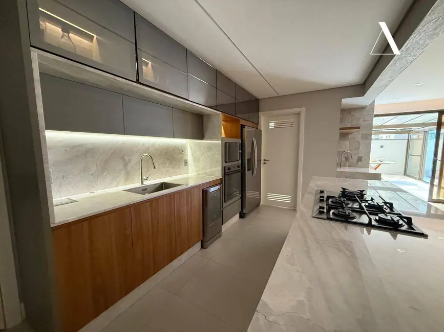 Foto 3 de Apartamento com 3 quartos à venda e para alugar, 240m2 em Anita Garibaldi, Joinville - SC